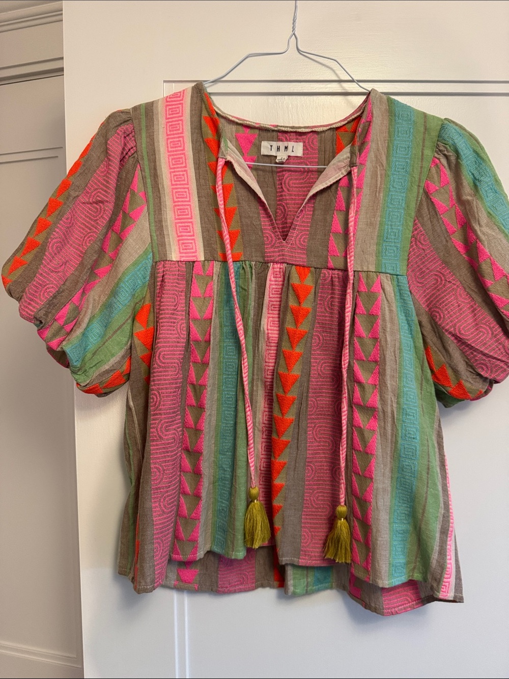 THML Puff-Sleeve Peasant Top - size Small